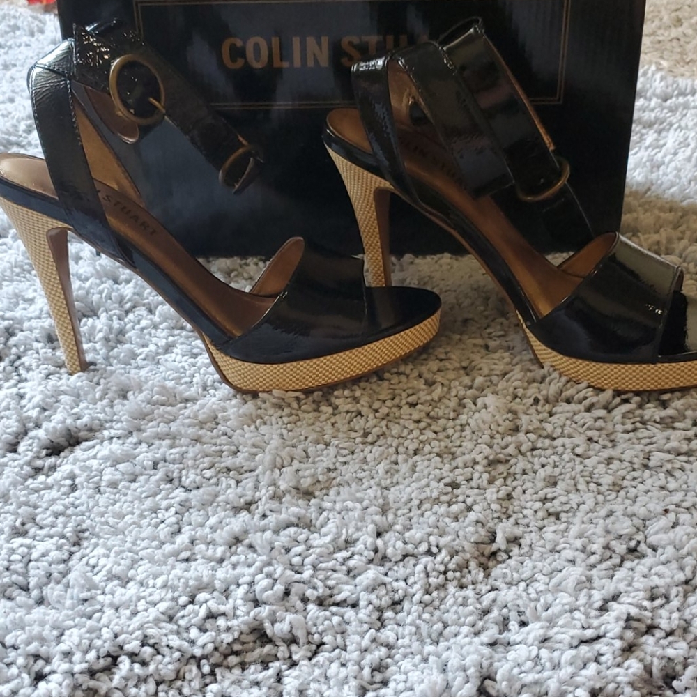 Pumps - Picture 2 of 3